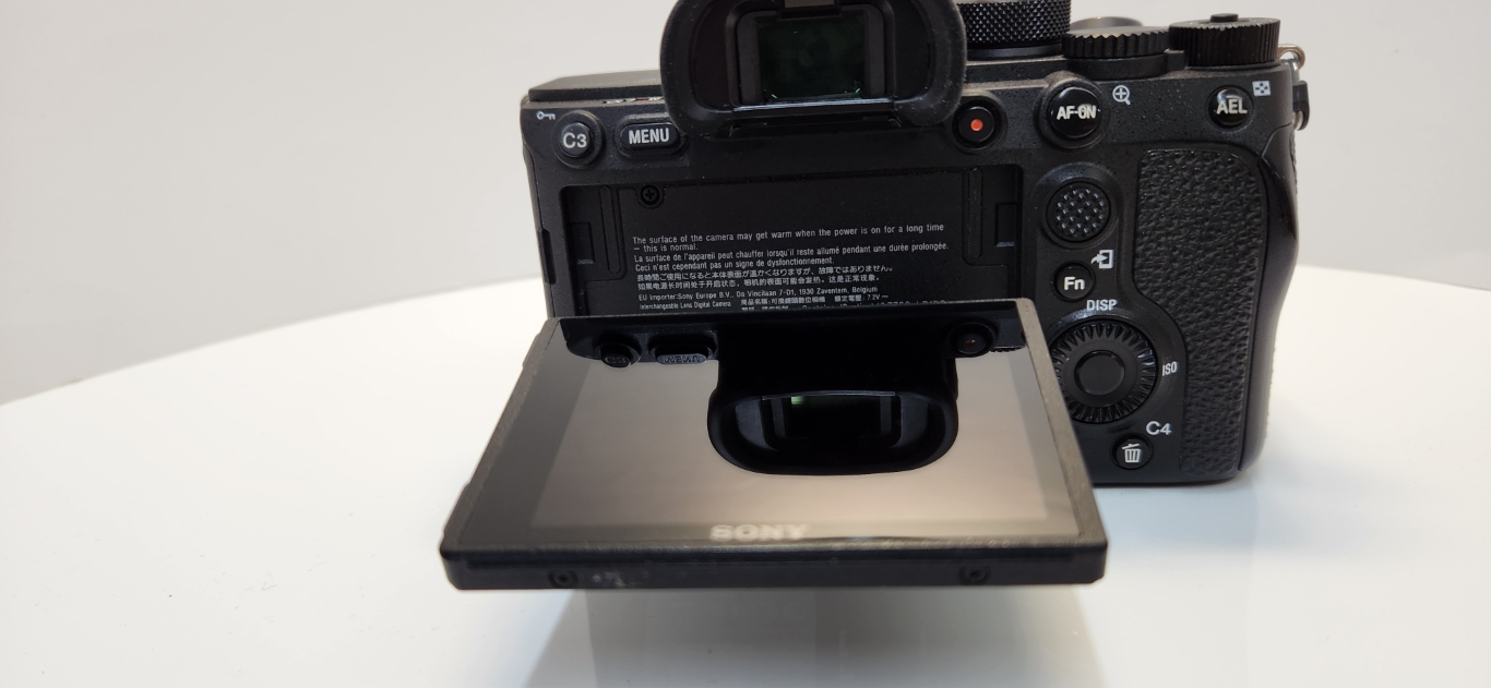 Sony ILCE-7RM4 (Refurbished)